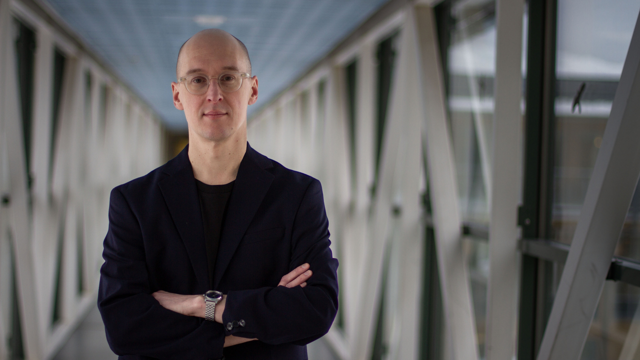 Porträtt på Daniel Nylén, forskare vid Institutionen för informatik