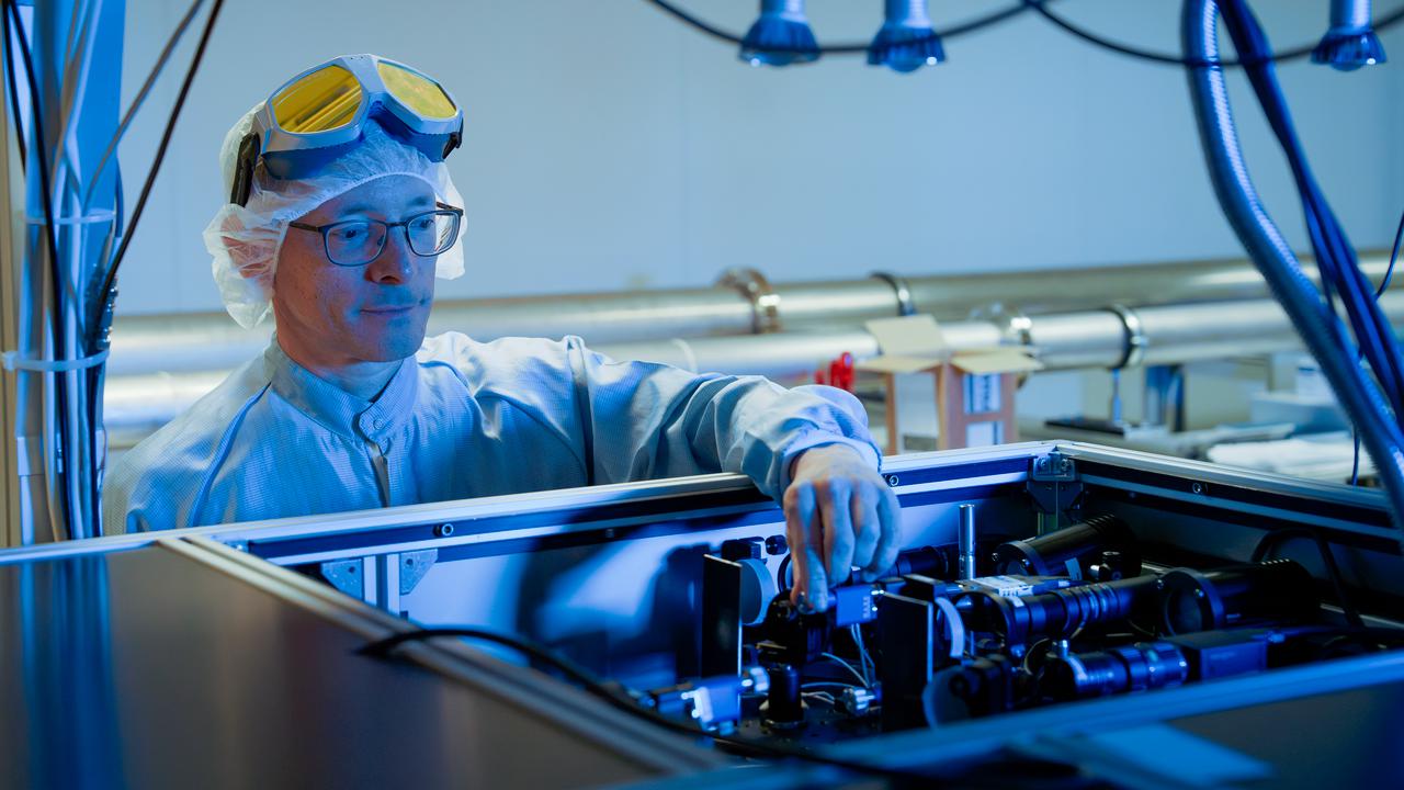 Laszlo Veisz aligning the Light Wave Synthesizer 100 (LWS100) laser at the Relativistic Attosecond Physics Laboratory (REAL), Department of Physics