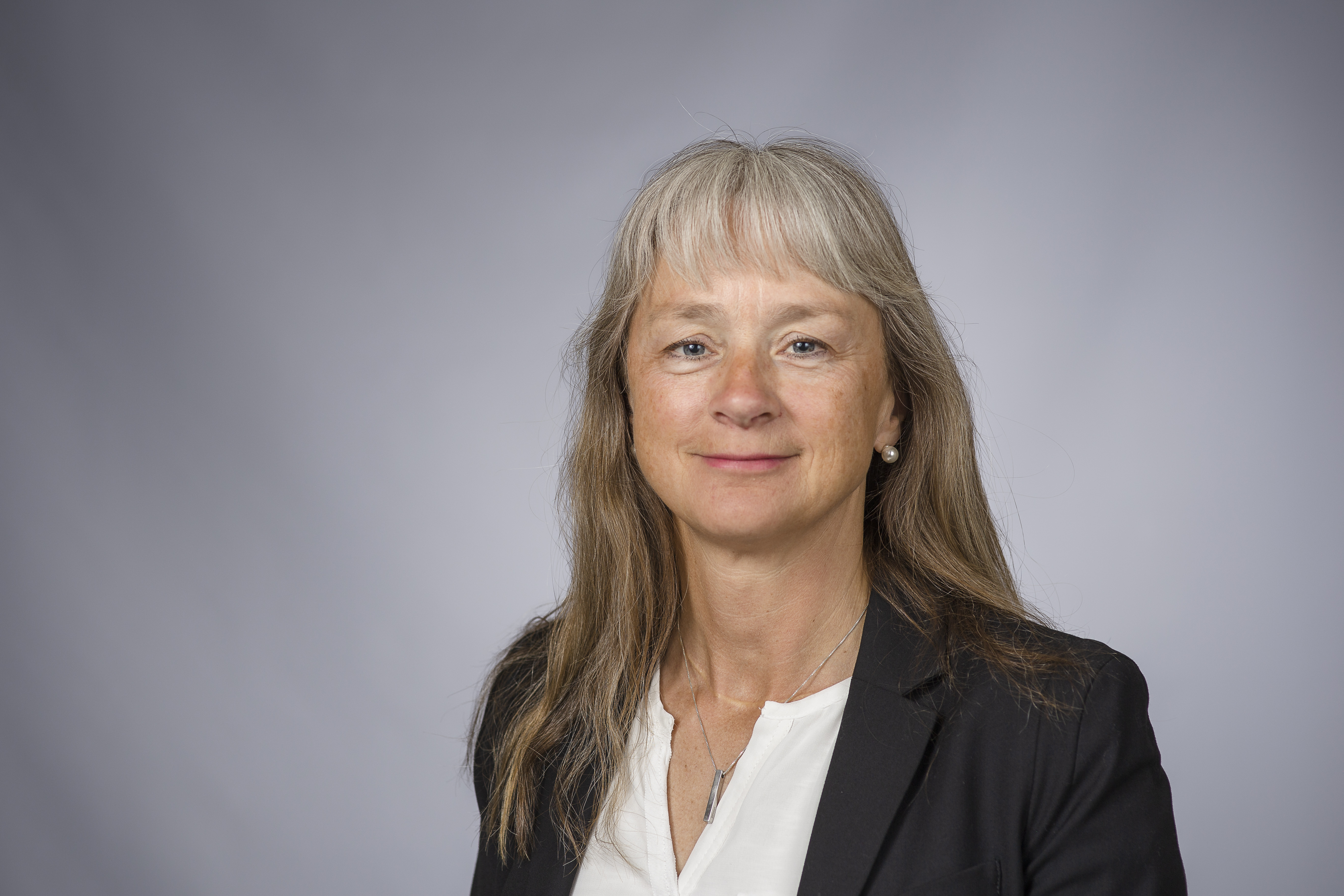 Personalbild Ester Roos-Engstrand