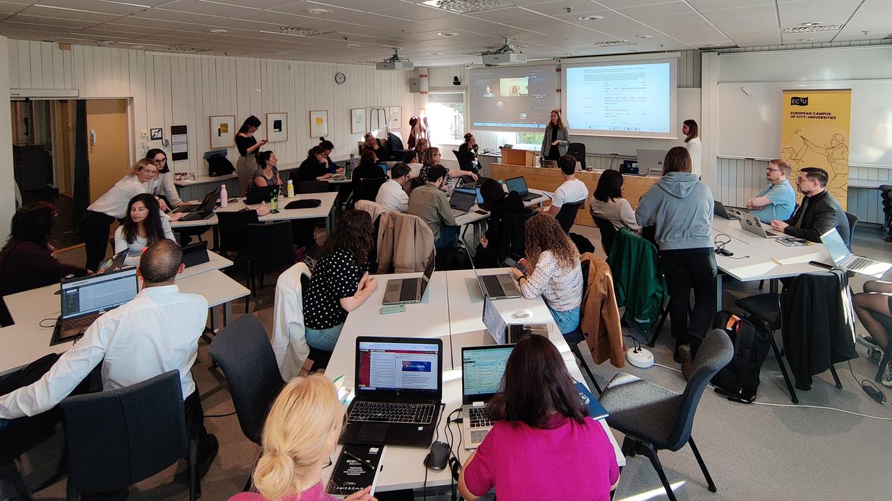 Group of EC2U delegates in discussion