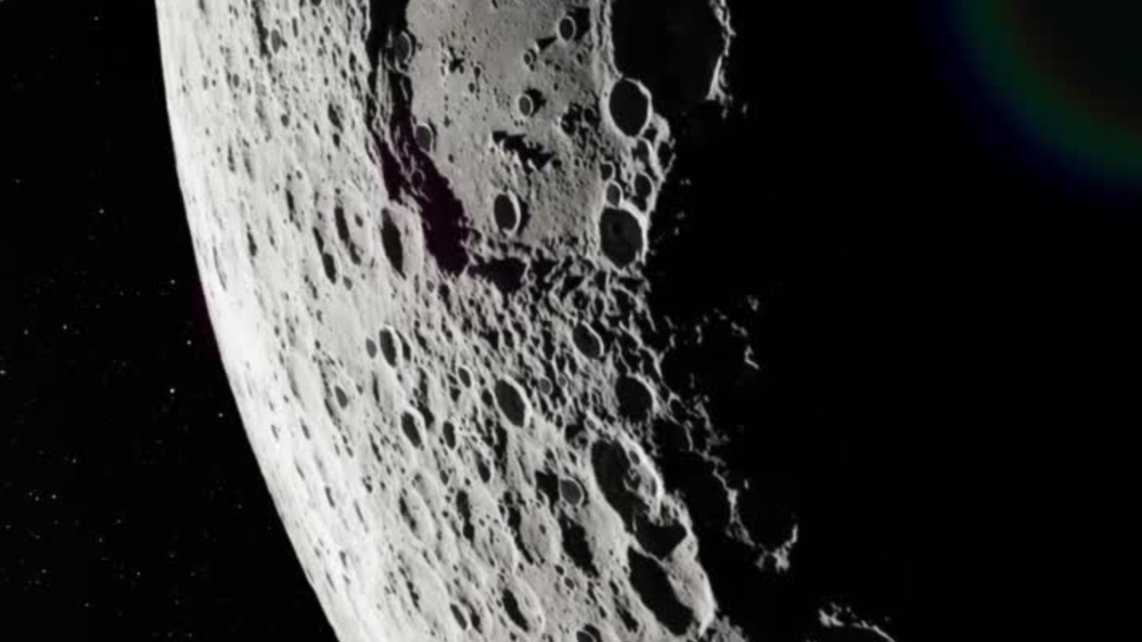 Ett collage med månen och en astronaut