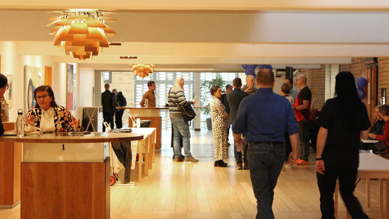 mingel i humanisthuset