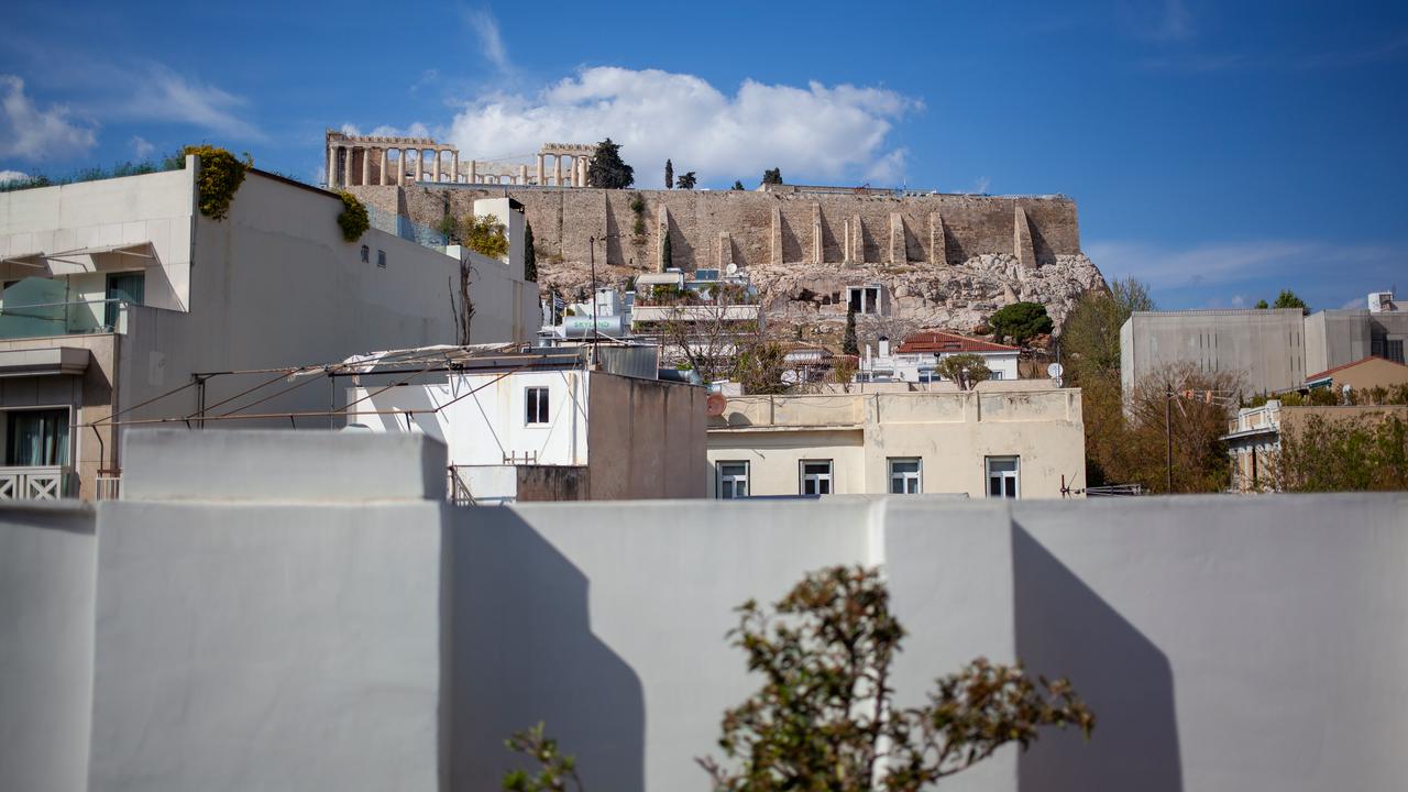 Akropolisklippan med Parthenontemplet tillägnat till guden Athena