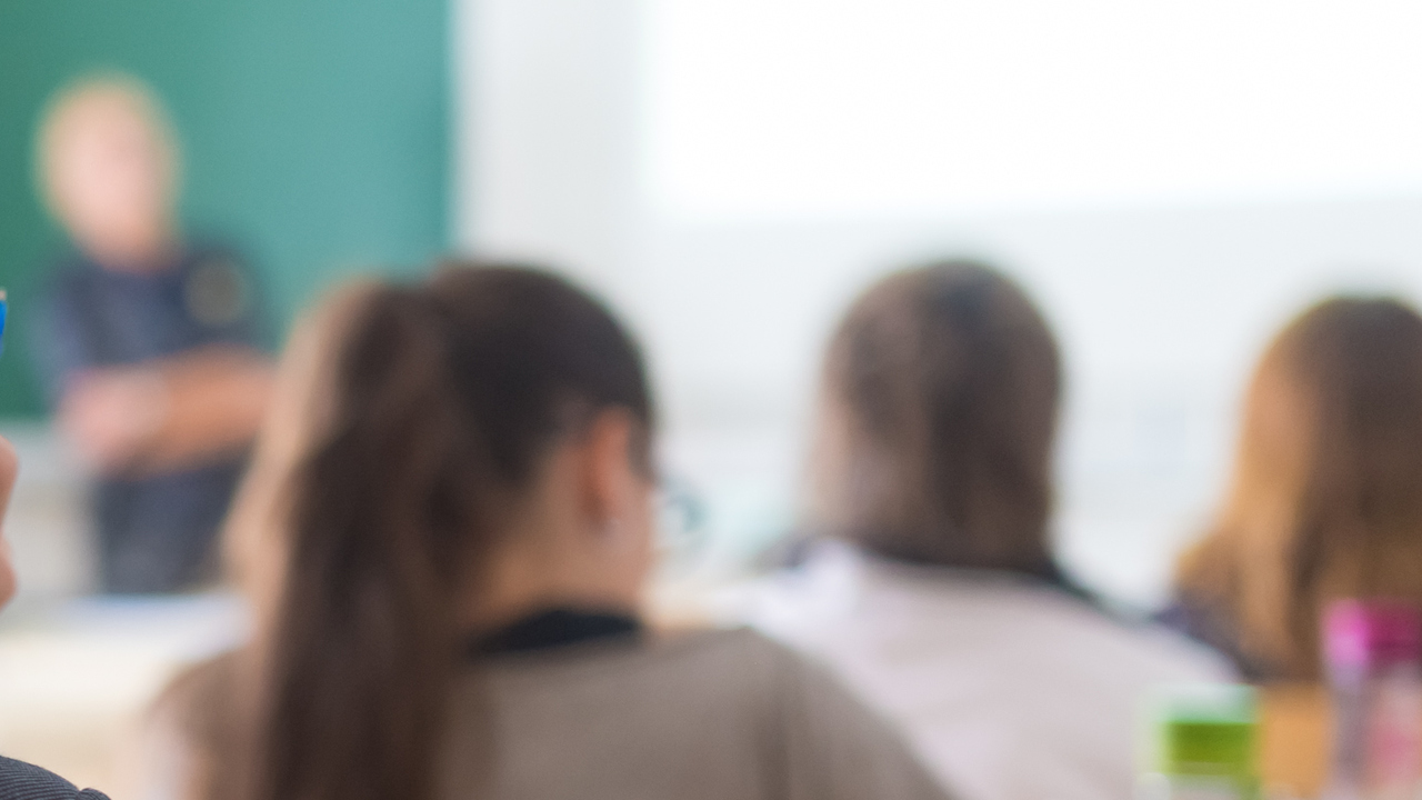 Foto av elever i ett klassrum