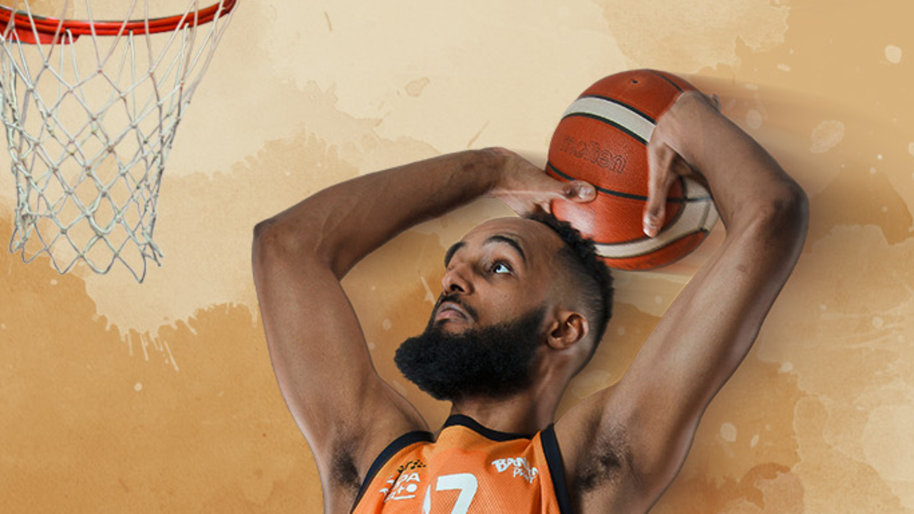 Alexander Yemane kombinerar studier vid Umeå universitet med en elitidrottssatsning.