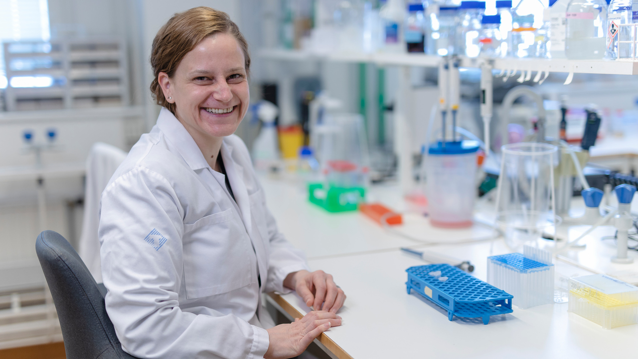 Saskia ErttmannStaff scientist (tjänstledig) vid Institutionen för molekylärbiologiEnhet: Grupp Saskia ErttmannForskarassistent vid Institutionen för molekylärbiologiEnhet: Grupp Saskia Erttmann