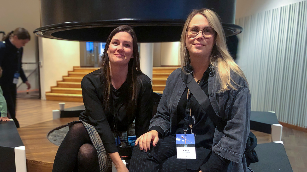 Emelie Sjöström ock Karin Wikstrand från Sweco samtalade under en av fikapauserna.
