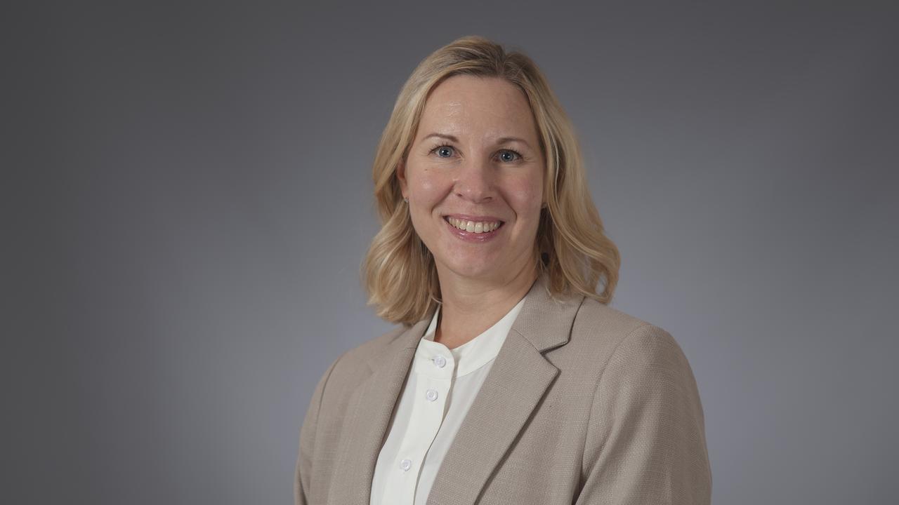 Anknuten som forskarstuderande till Institutionen för folkhälsa och klinisk medicinEnhet: Dermatologi och venereologi