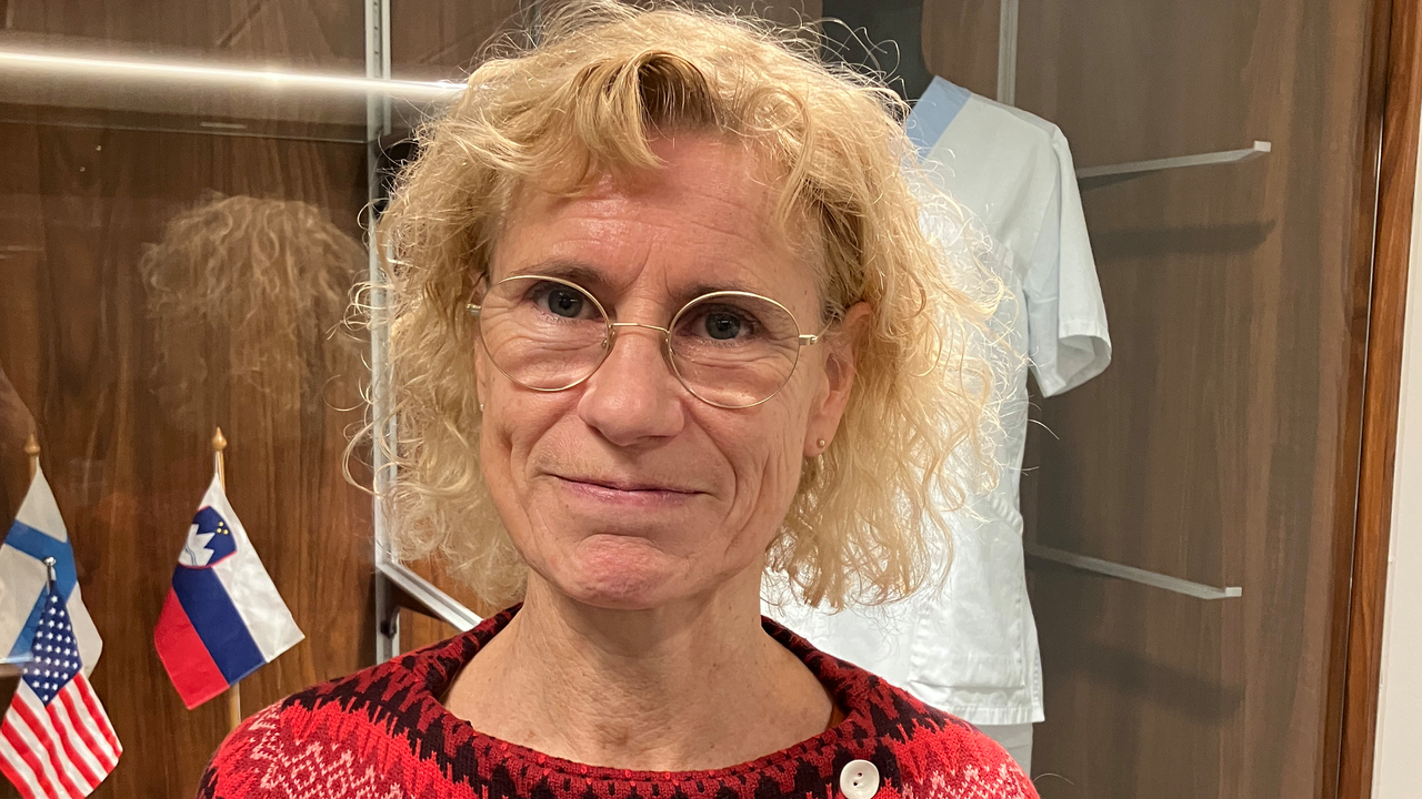 Porträtt på Anna-Clara Rulladner, lektor vid institutionen för omvårdnad vid Umeå universitet