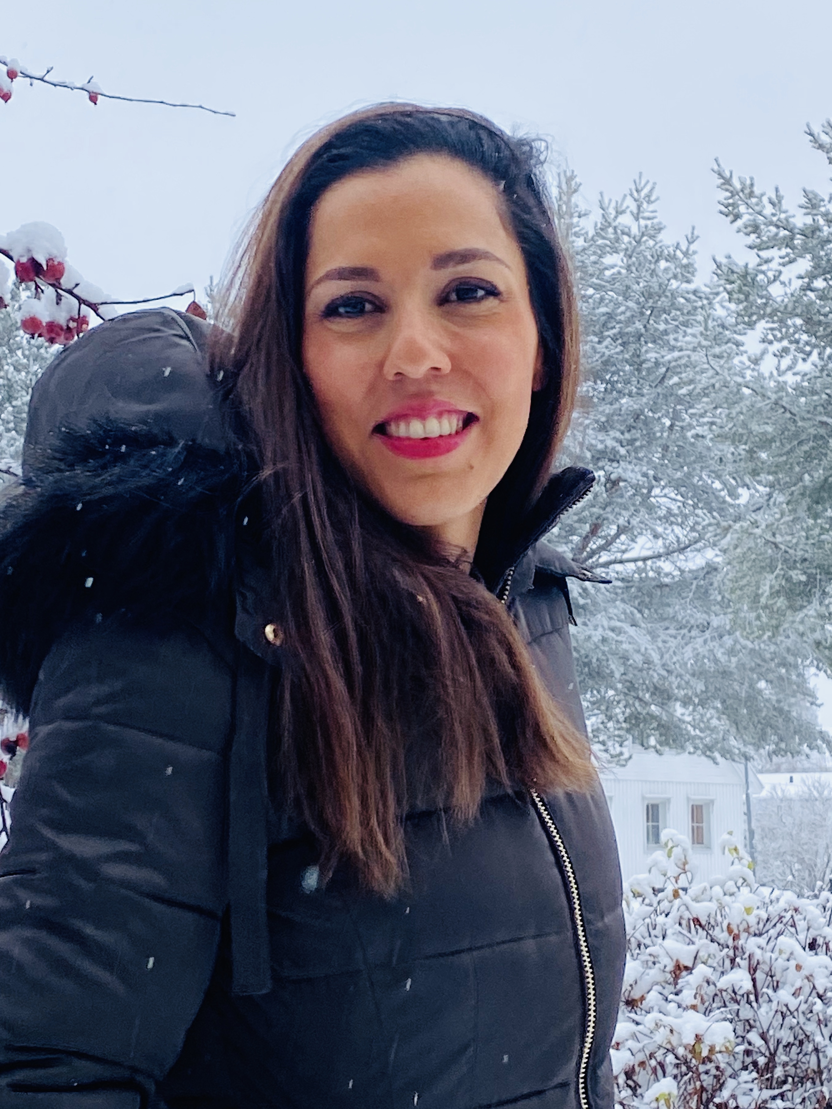 Personalbild Laleh Zarrinkoob