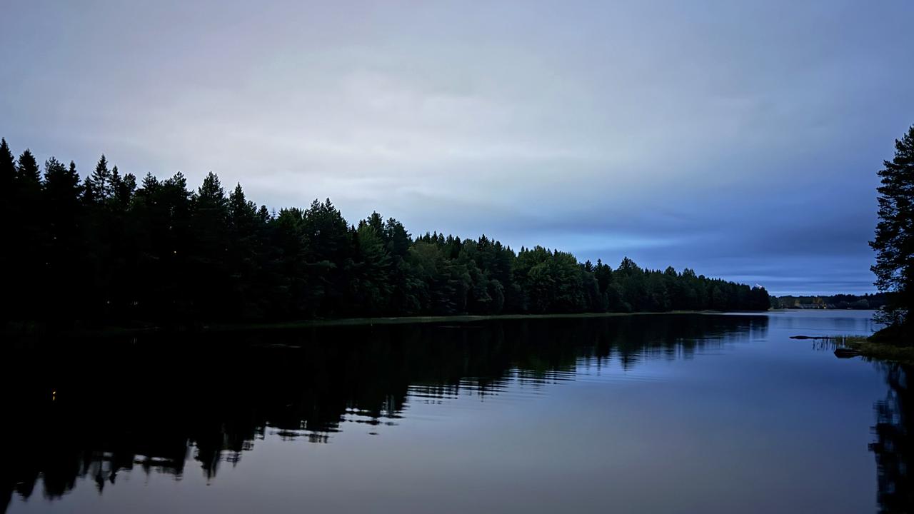 Nydalasjön i nattlig skrud.