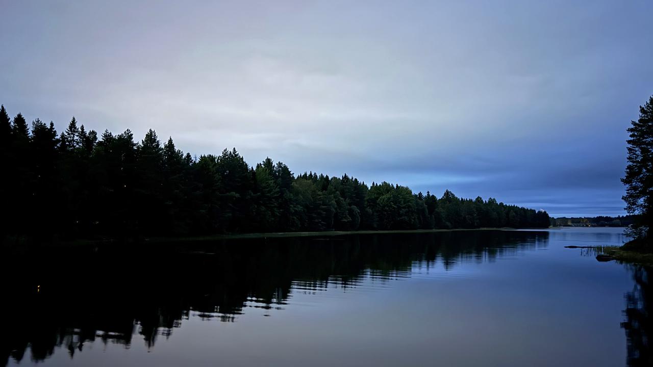 Lake Nydala at night.