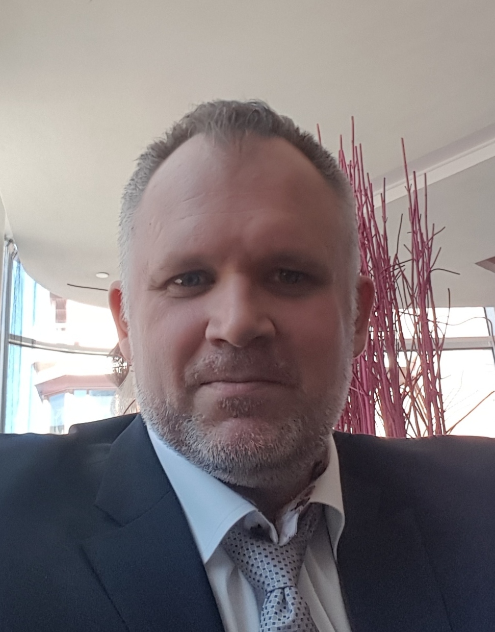 Personalbild Niklas Lenfeldt