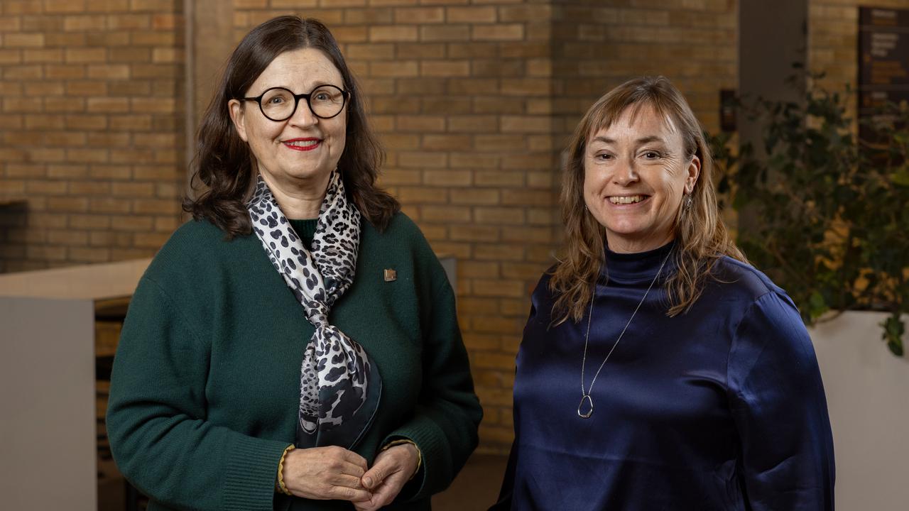 Portrait of Anna Ekström och Tora Holmberg