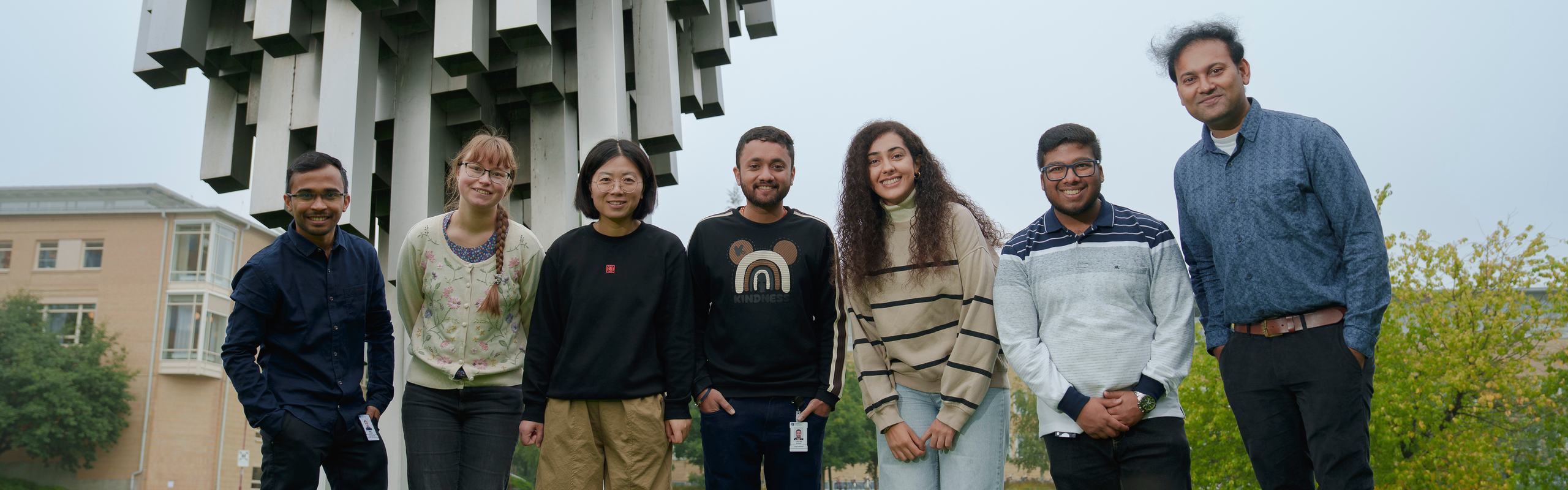 Gruppbild Dwibedi labb