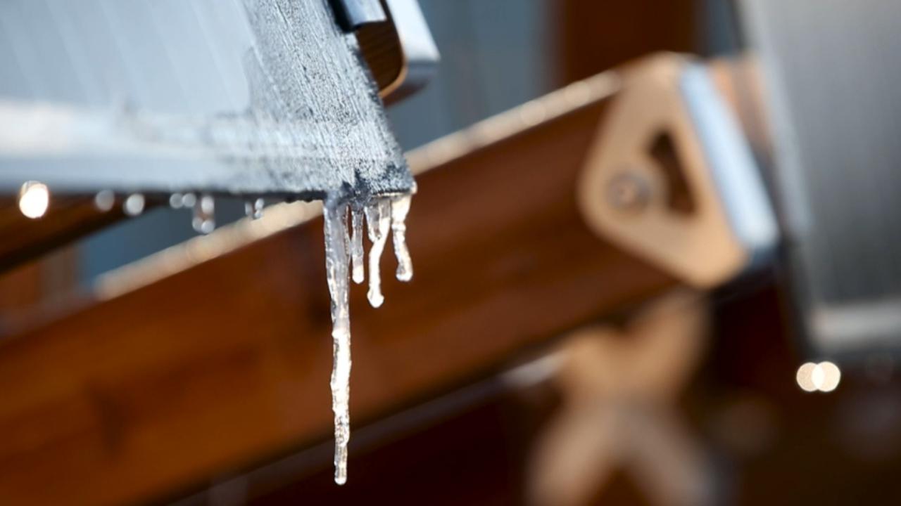 Bild av arkitektonisk detalj, istappar