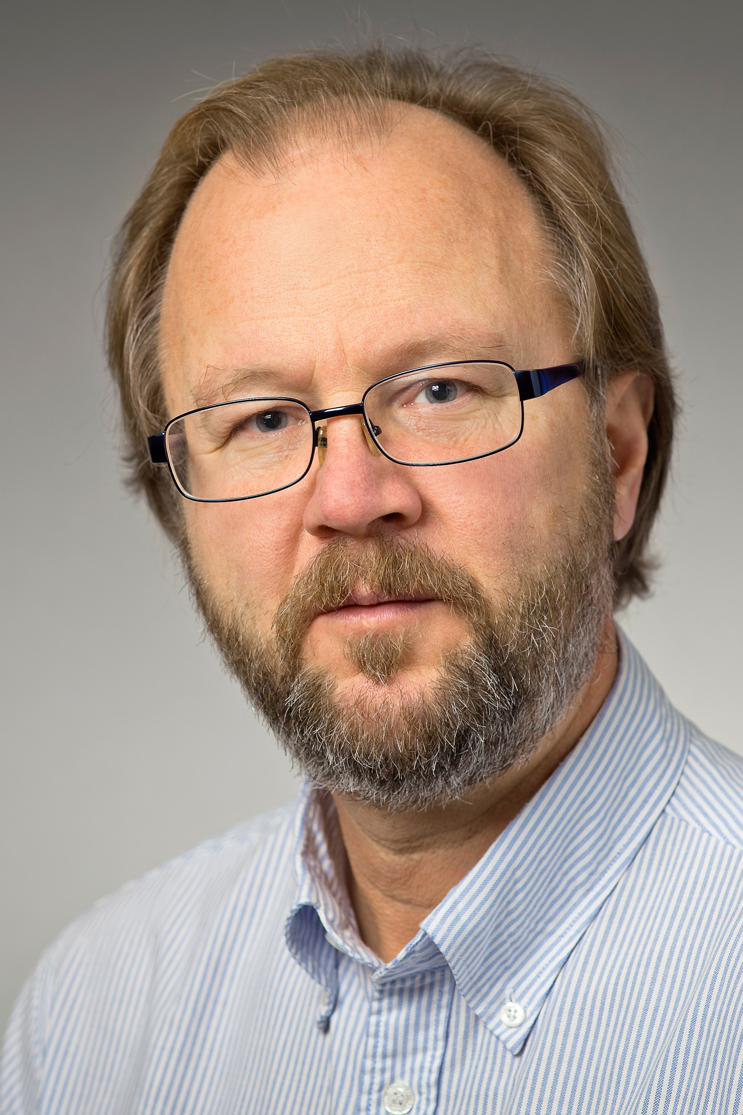 Personalbild Dan Boström