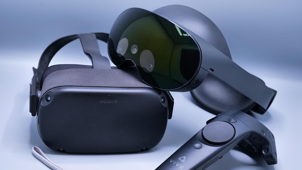 Två Oculus-headsets för VR.