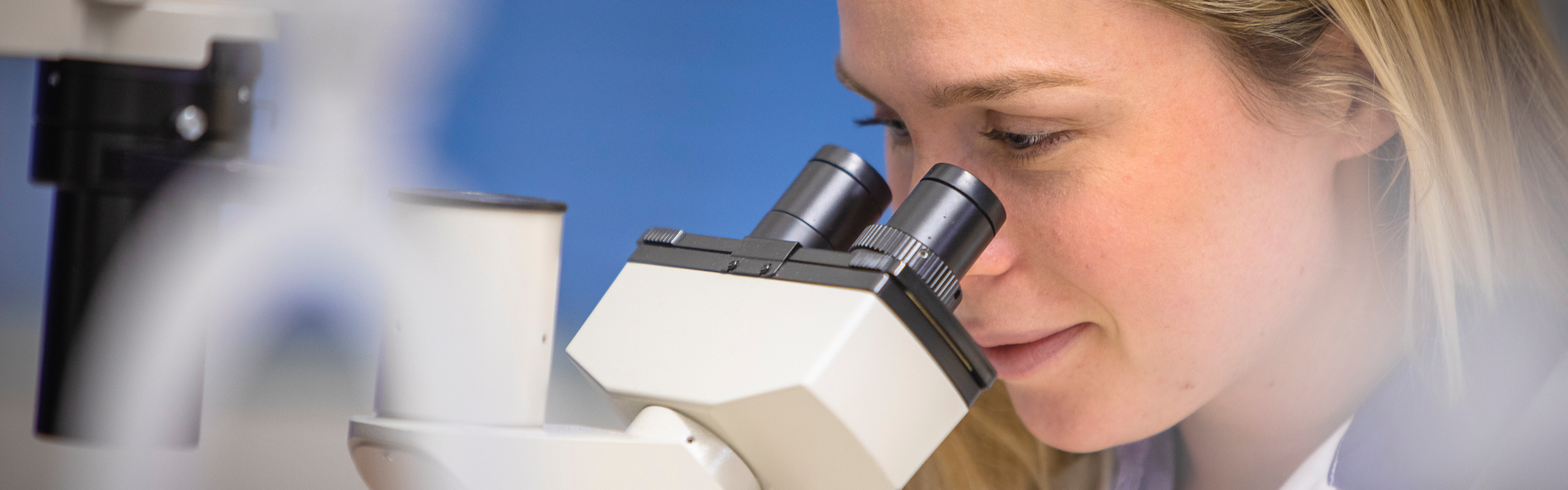 Elin Kindstedt, anknuten som tandläkare till Institutionen för odontologi, Umeå universitet.