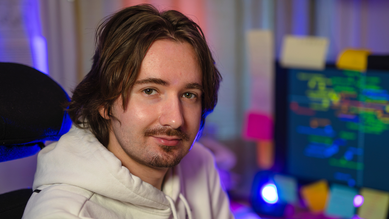 Tim Bergströmgamingkulturens socialisationspraktik: Svenska datorspelares och e-sportares fostran in i den digitala spelvärlden.