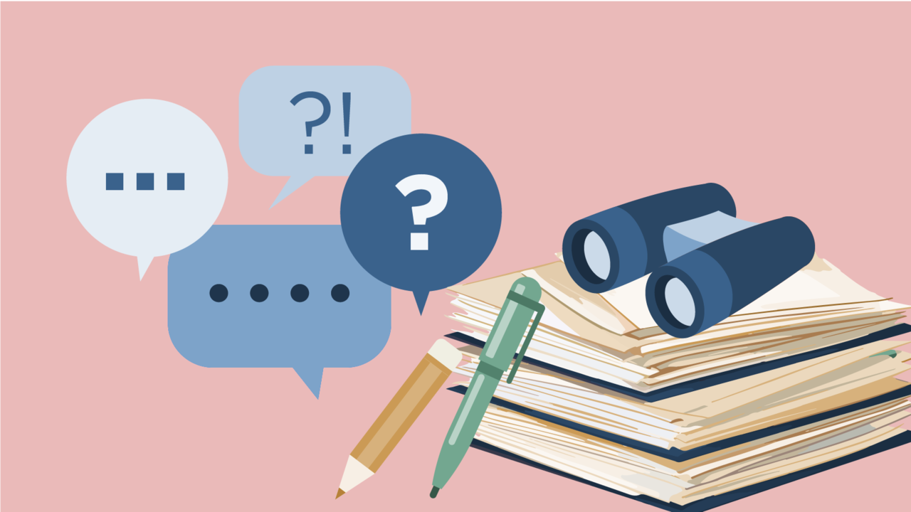 EN hög med rapporter och broschyrer med en kikare. Pratbubblor symboliserar dialog och möten.