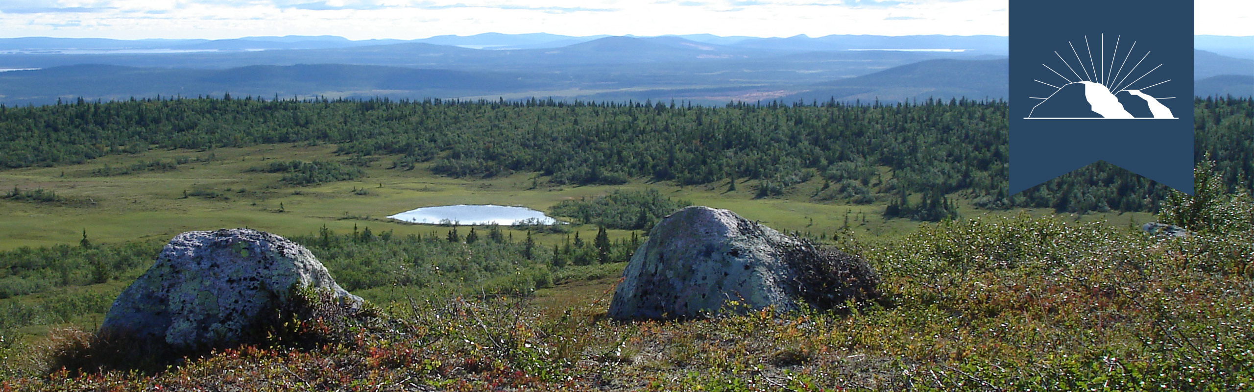 Utsikt fjälltopp med tagg