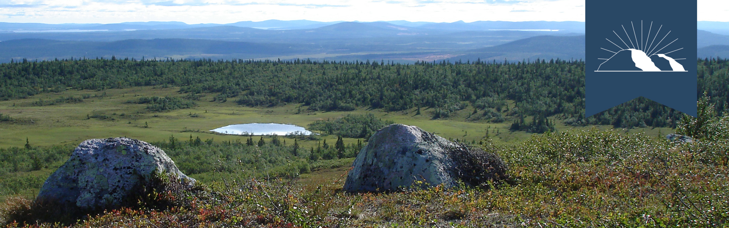 Utsikt fjälltopp med tagg