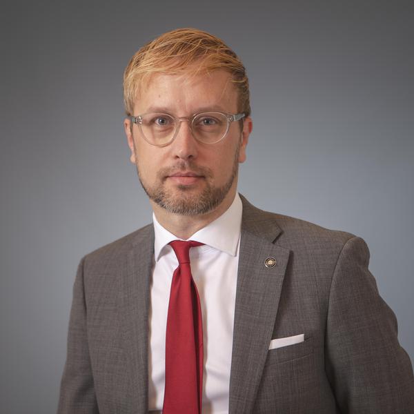 Porträtt: Patrik Danielson. Professor, överläkare vid Institutionen för medicinsk och translationell biologiEnhet: Lärare A-flygeln, Grupp Patrik Danielson