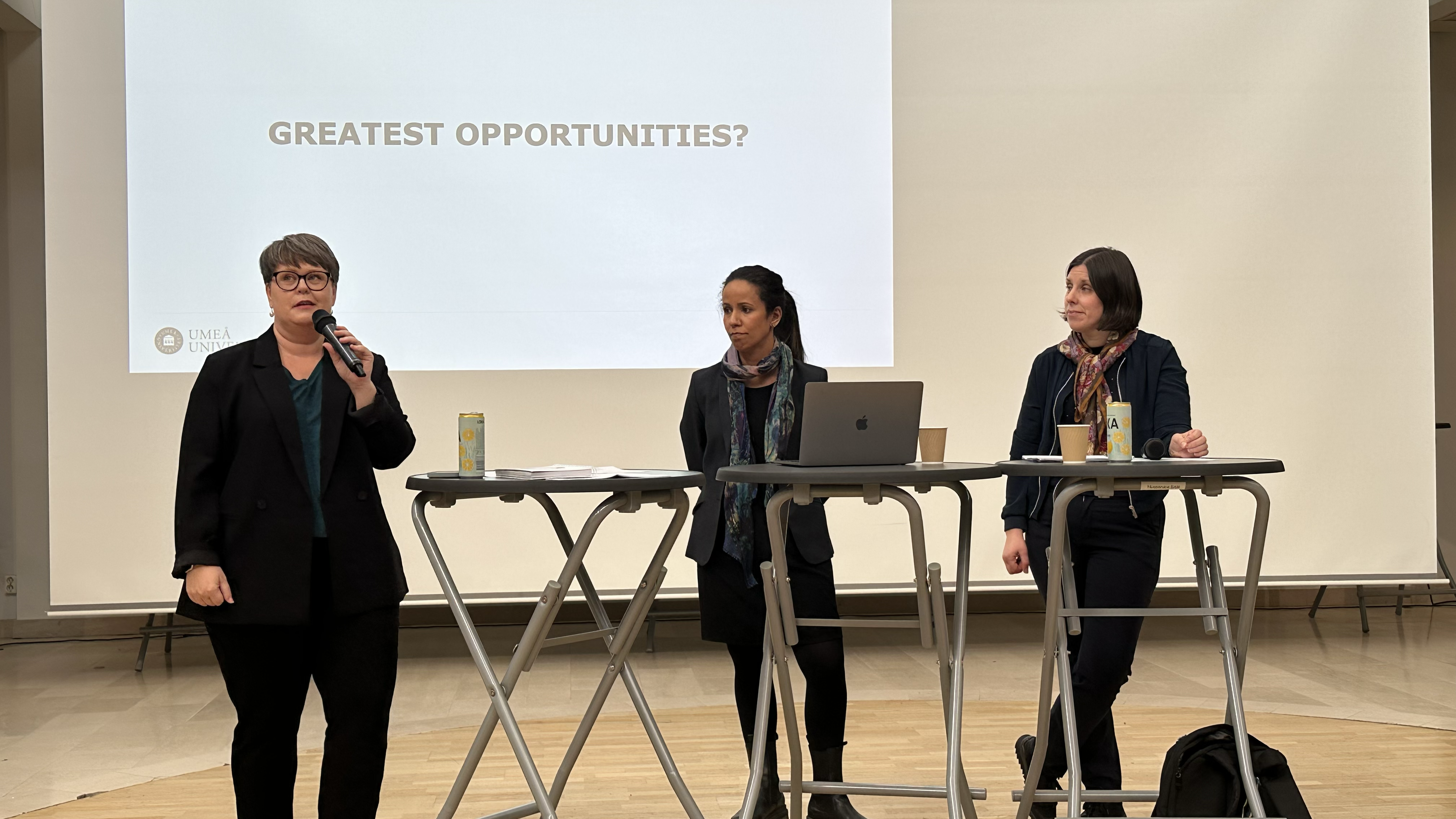 Policypanel. F.v. Karin Ahnqvist, HR-direktör vid Umeå kommun, Marta Teclemariam Bahta, strateg vid Region Västerbotten, och Elin Slätmo, senior forskare vid Nordregio.
