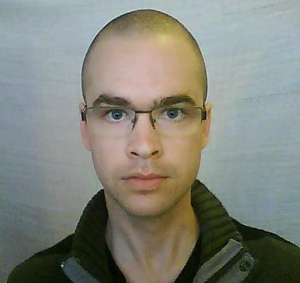 Personalbild Adrian Hjältén