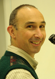 Personalbild Simon Tuck