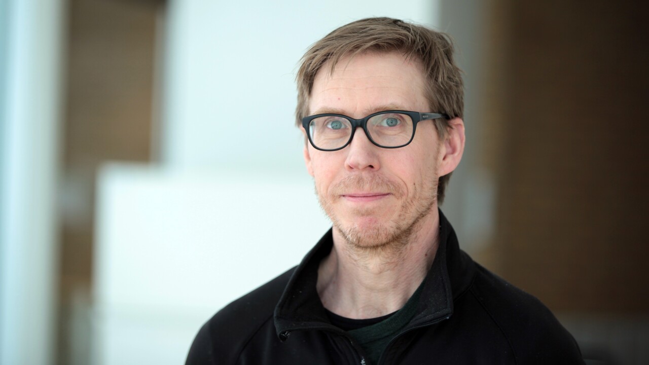 Porträttbild på Christoffer Boman.