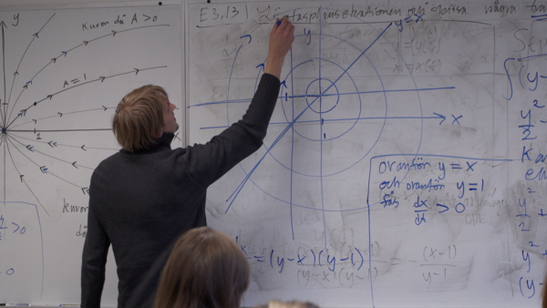 NIklas Lundström, lektor i matematik