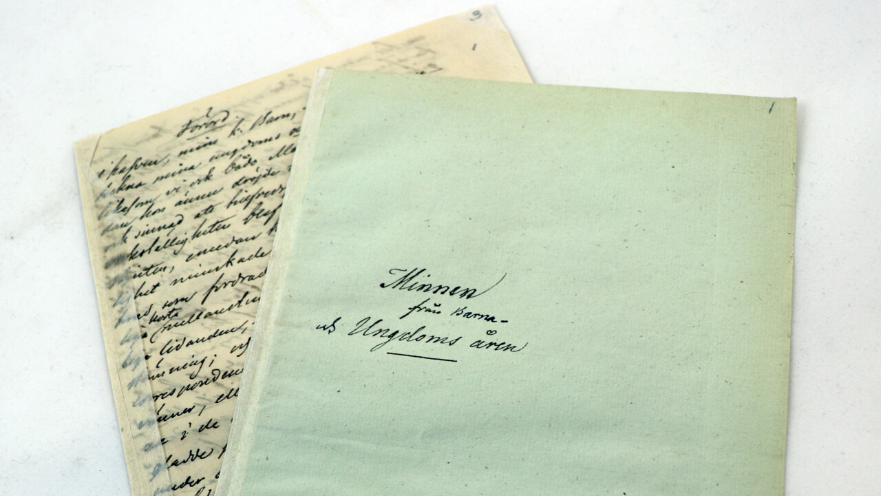 En anteckningsbok med nedskrivna minnen från J A Linder.