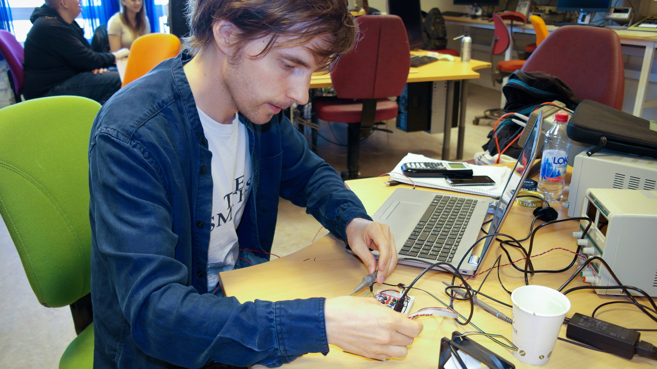 Bild från högskoleingenjörsprogrammet i elektronik och datorteknik