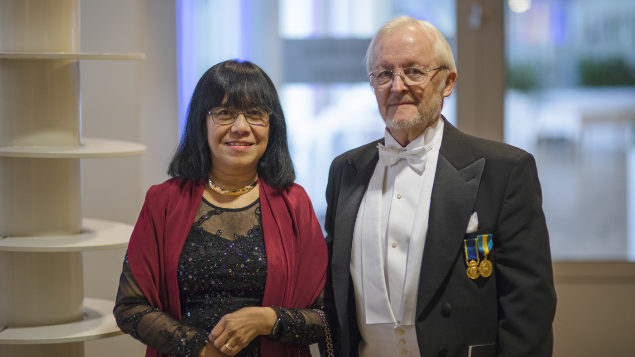 Gäster som minglar före och efter ceremonin vid Årshögtiden 2018.