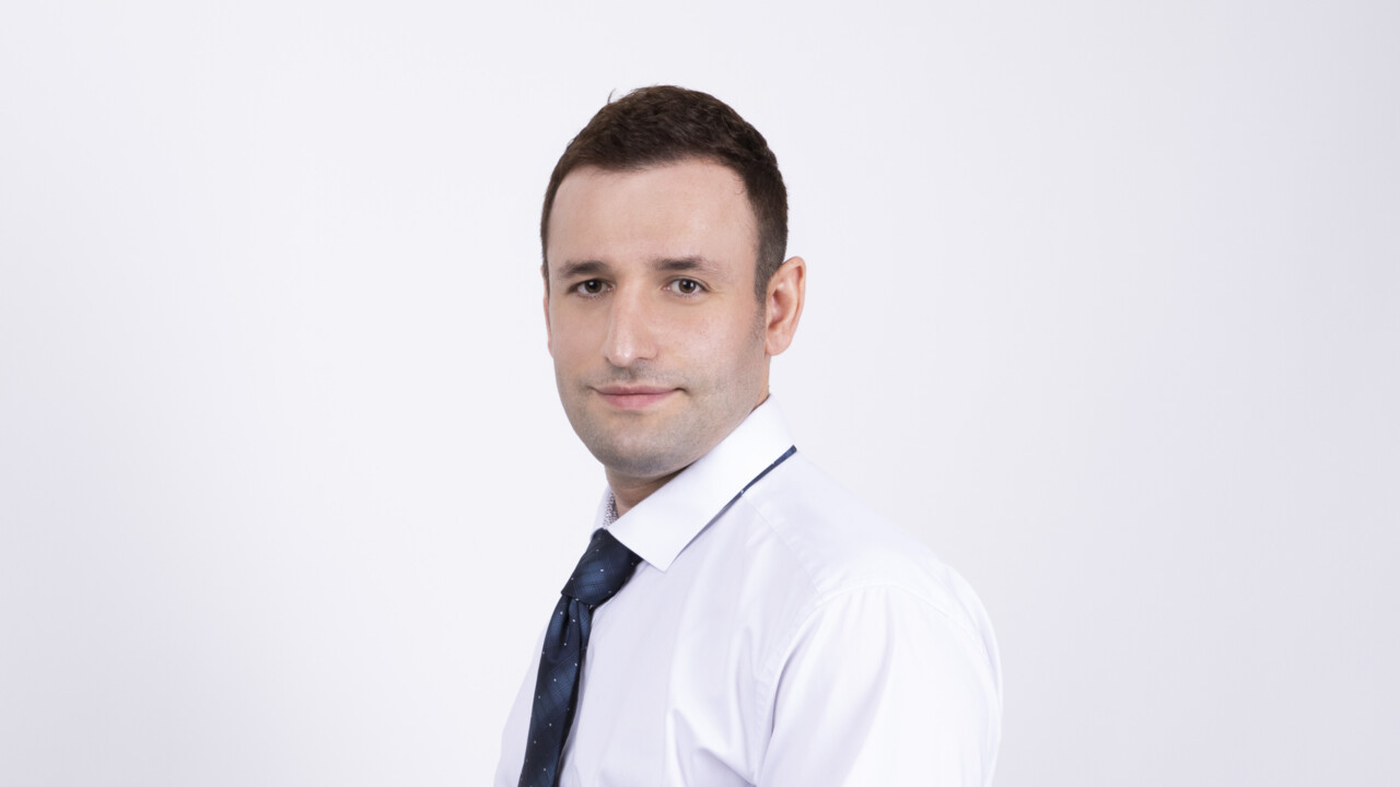 Naser Tavajohi, kemi