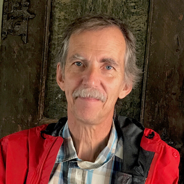 Porträtt av forskaren Per Ambrosiani vid Institutionen för språkstudier