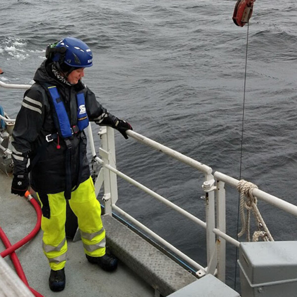 Provtagning ombord på forskningsfartyget KBV 201