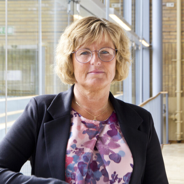 Prorträtt av professor Ruth Mannelqvist