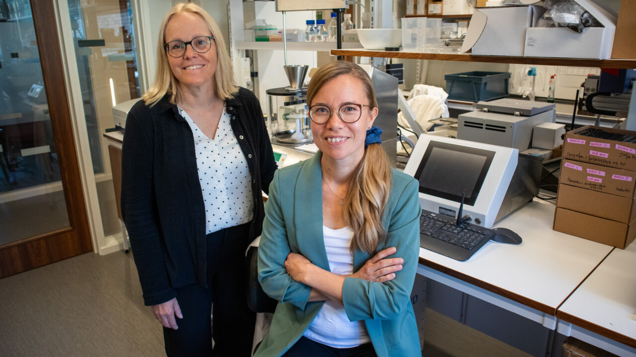 Bild på Sofia Mattsson och Helena Norberg, farmaciprogrammen