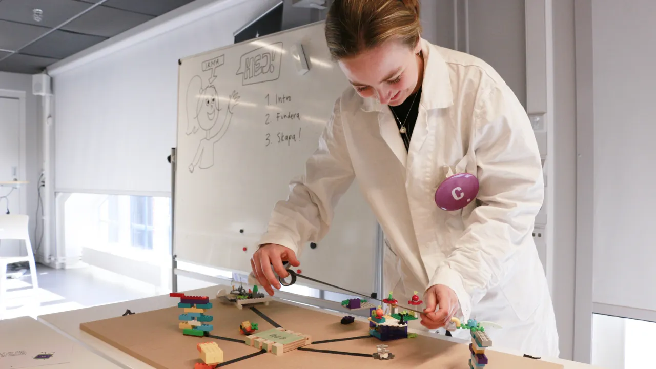 Worskshops with children at curiosum focused on the emotional experience sparked curiososity and inspiration  