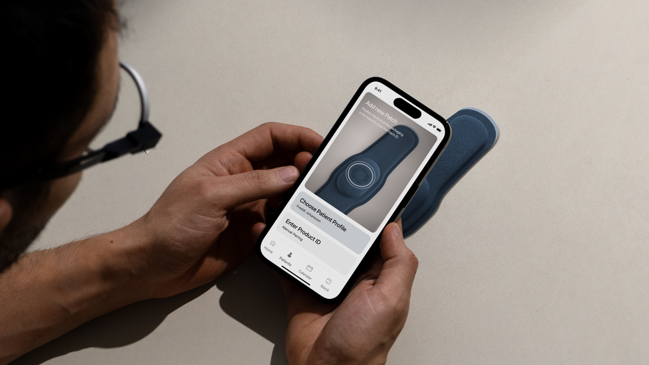 Caregivers can pair and manage multiple patches in a separate app by scanning the packaging, connecting a pod via NFC, and assigning it to a user profile.