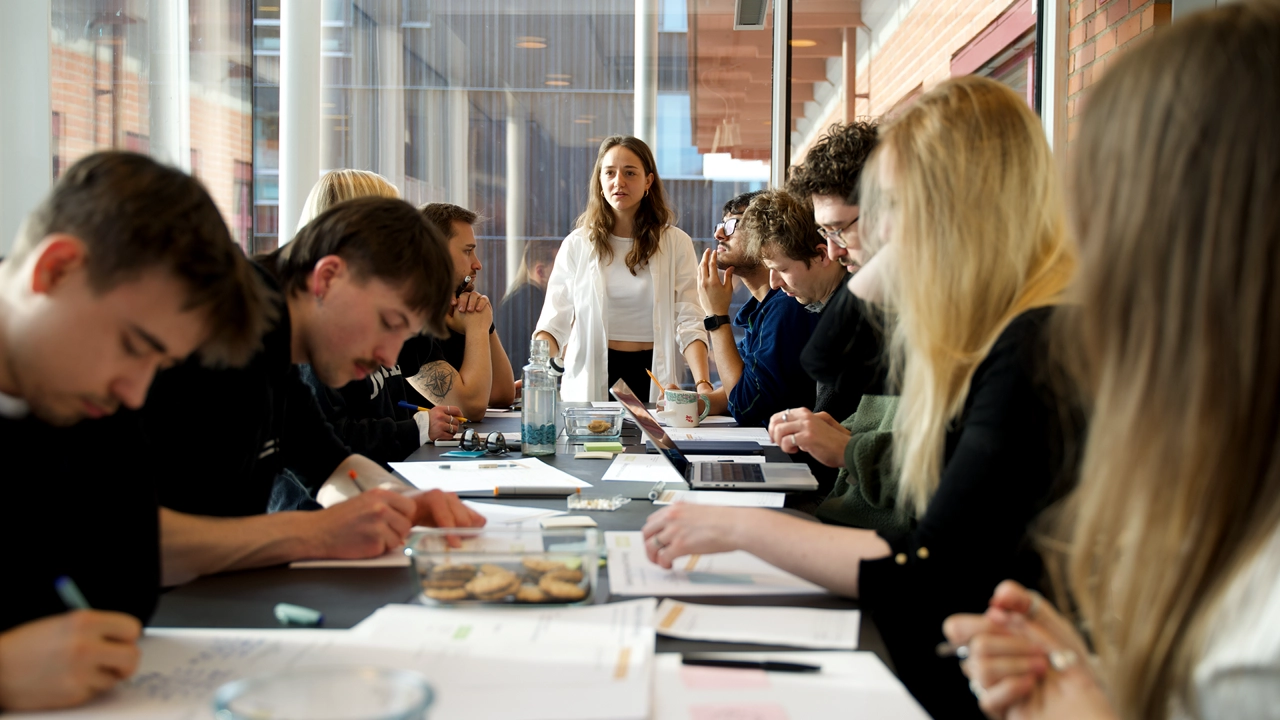 Ideation Workshop: Exploring how technology might inform our senses to guide the user during the practices and increase motivation