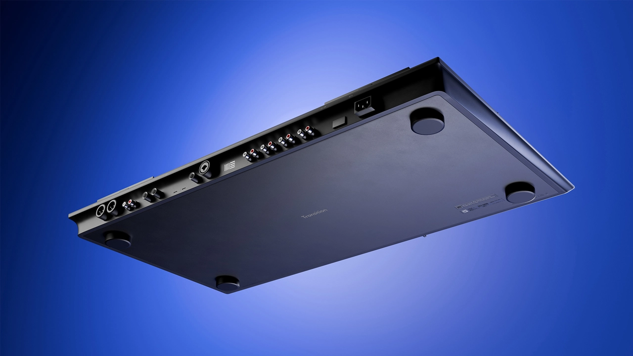 Back view showing all I/O ports. Balanced outputs, USB, RCA, XLR and more to make it fully compatible with different setups.