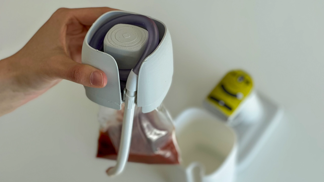 Liquid collection can easily become messy and improvised in the field.