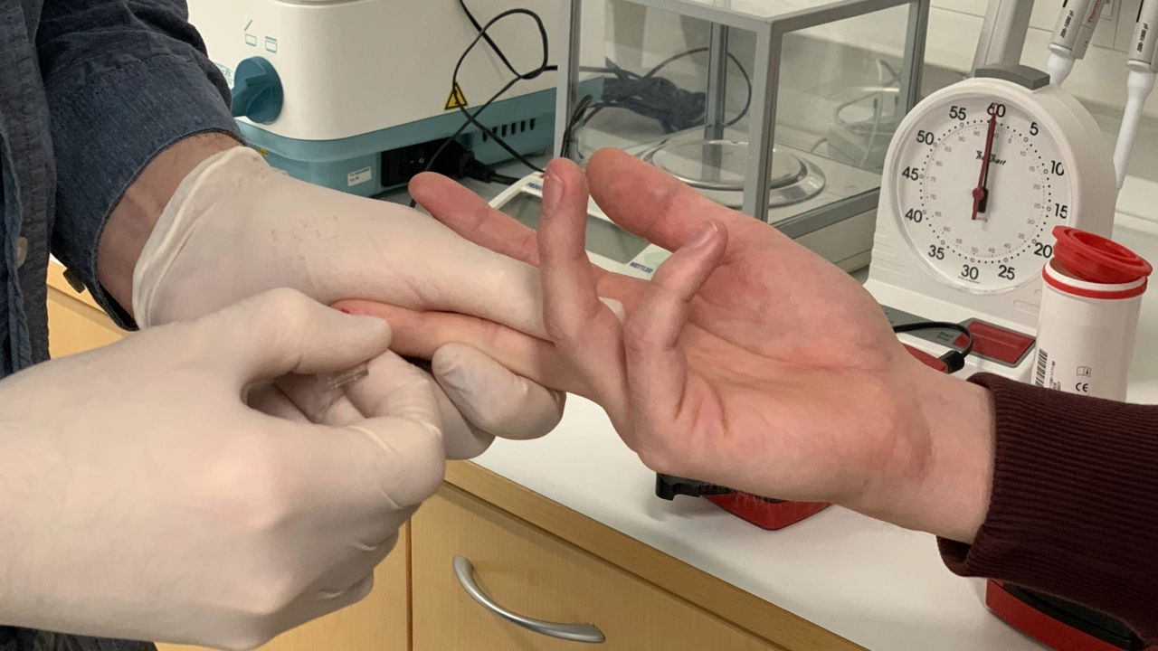 utföra och tolka resultat på tester