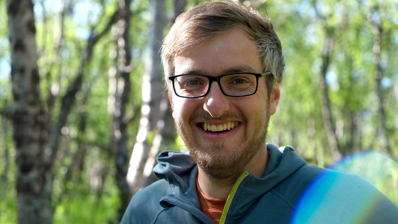 Porträttfoto på Demian Hauptmann