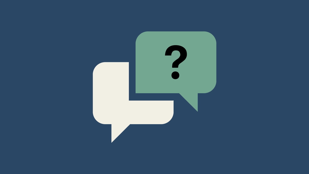 Två pratbubblor med frågetecken.