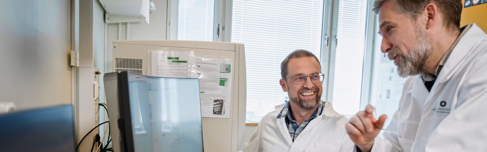 Johan Normark och Constantin Urban Institutionen för klinisk mikrobiologi